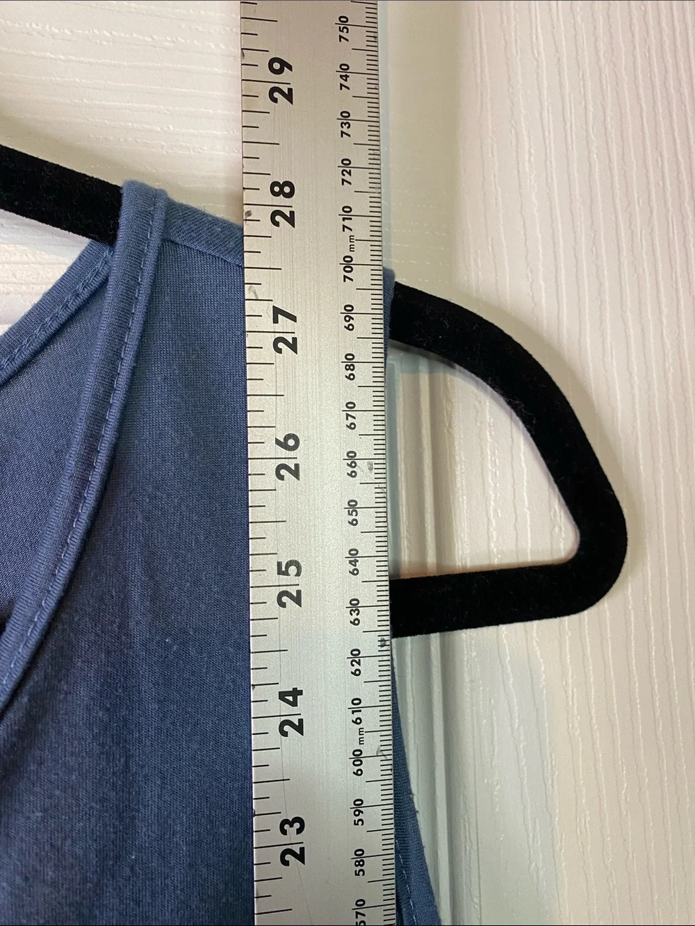 Leasty Women’s 3X Blue and Black Tank Top - Picture 5 of 5